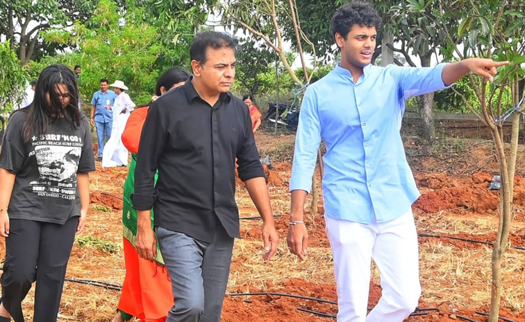KTR Birthday Celebrations In KCR Farmhouse Photos4