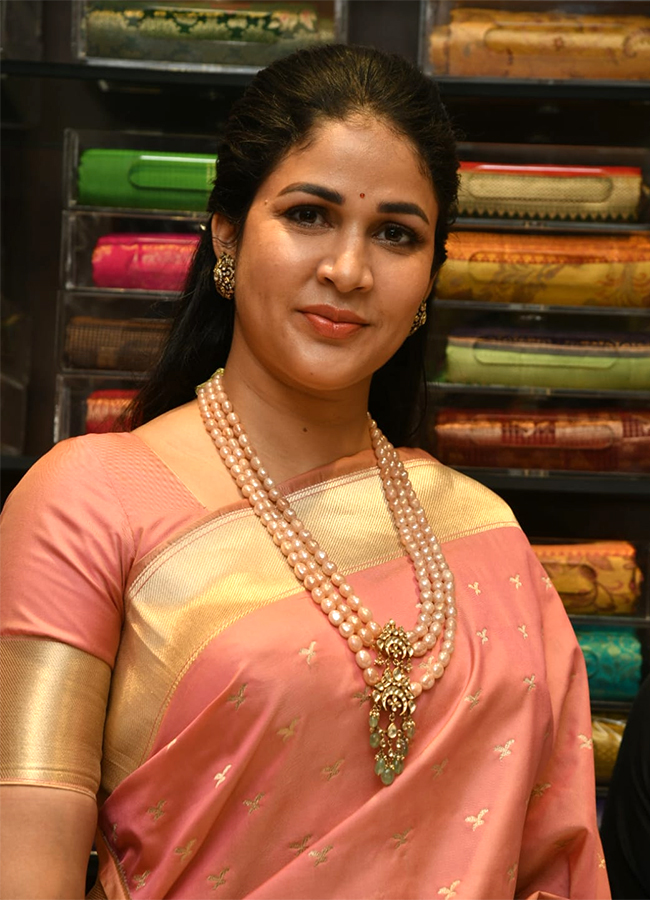 Lavanya Tripathi Kukatpally Hyderabad HD Photos10