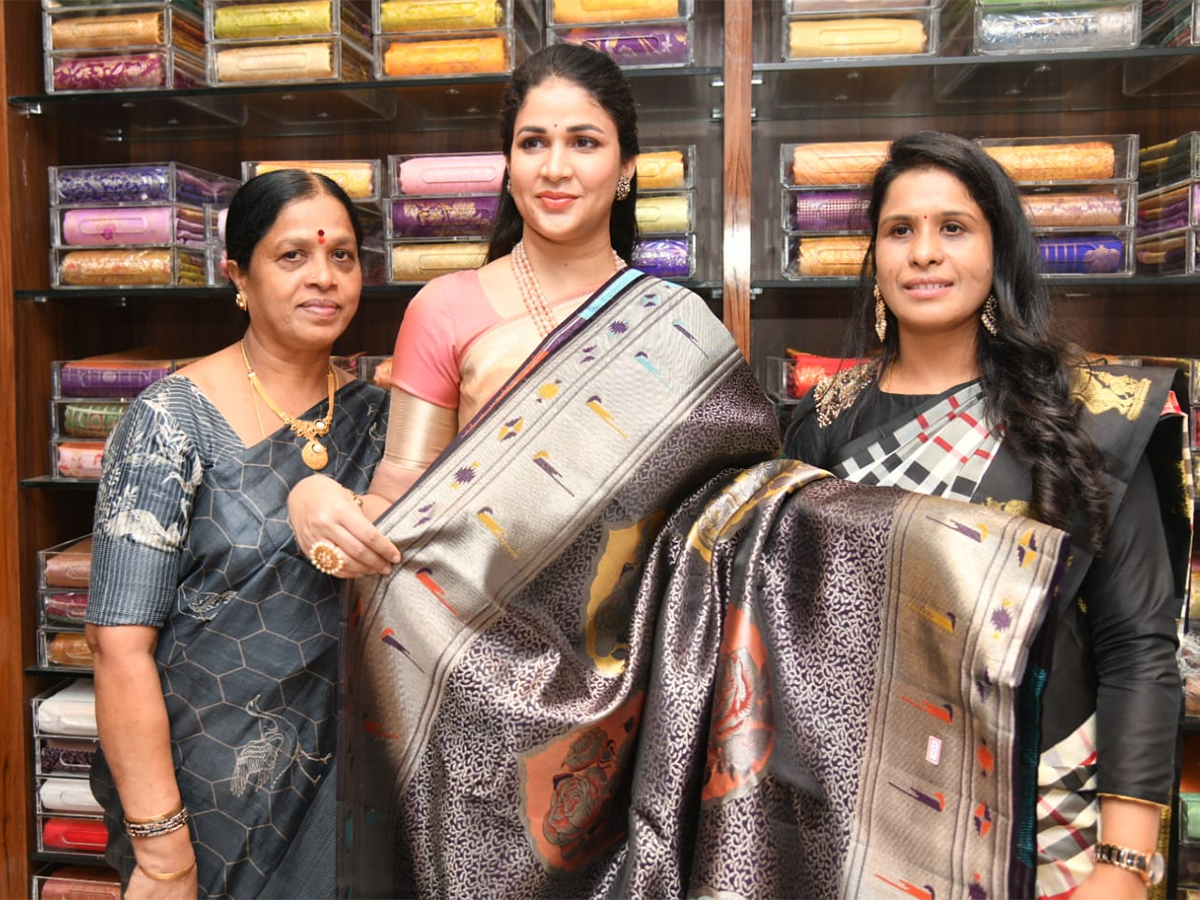 Lavanya Tripathi Kukatpally Hyderabad HD Photos3