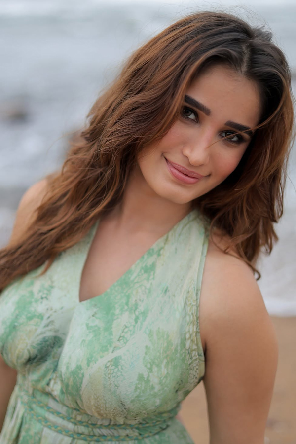 Actress Rasha Thadani Stunning Photos19