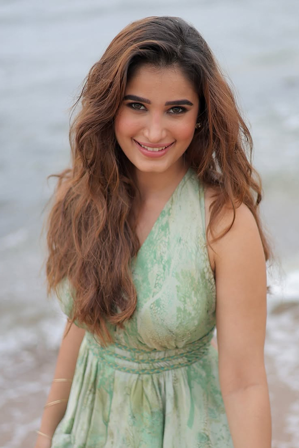 Actress Rasha Thadani Stunning Photos8