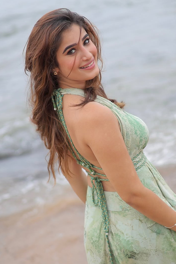 Actress Rasha Thadani Stunning Photos9