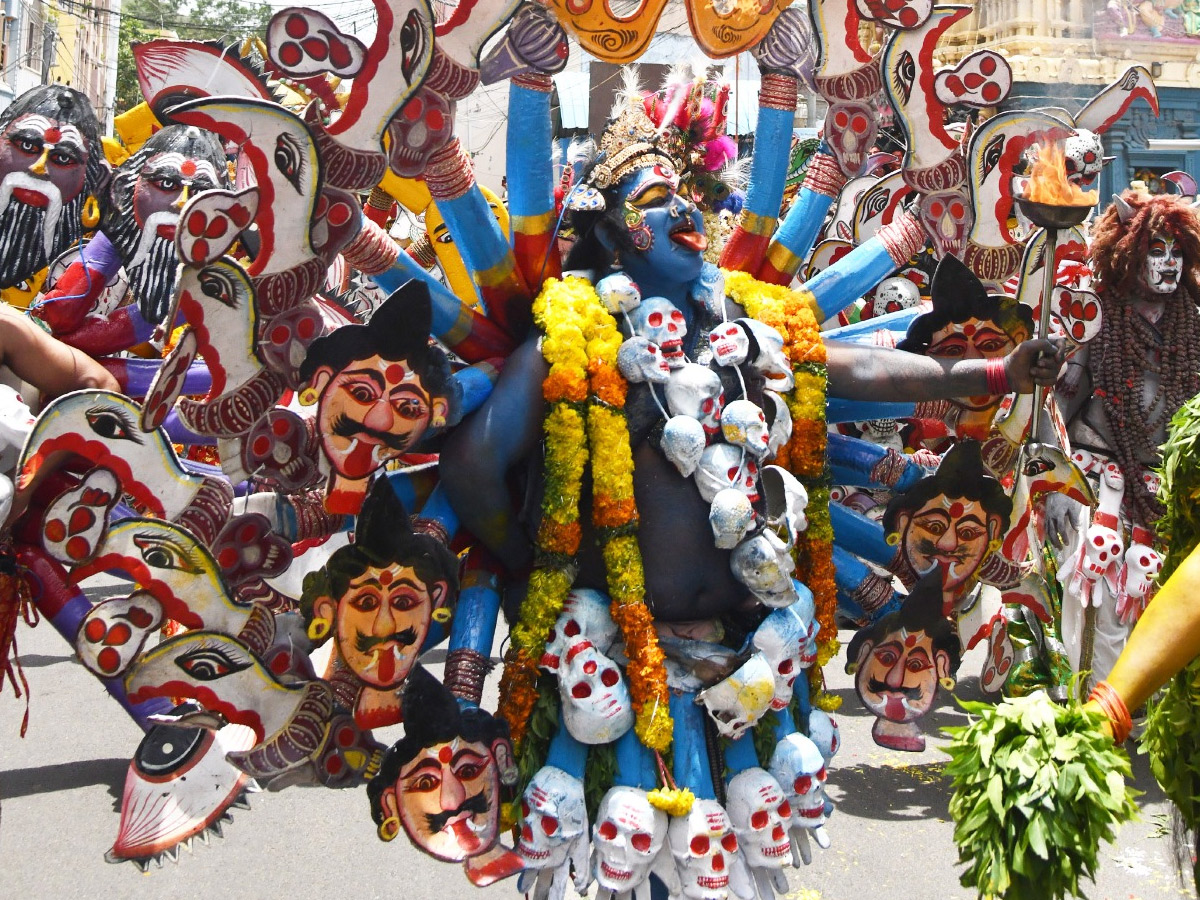 Devotees from Telangana offer Bonalu To Goddess Kanaka Durga In Vijayawada Photos28