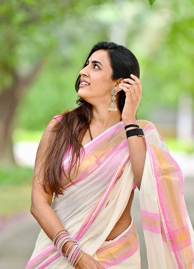 Niharika Stuns in a Saree, Poses with a Charming Smile Photos3