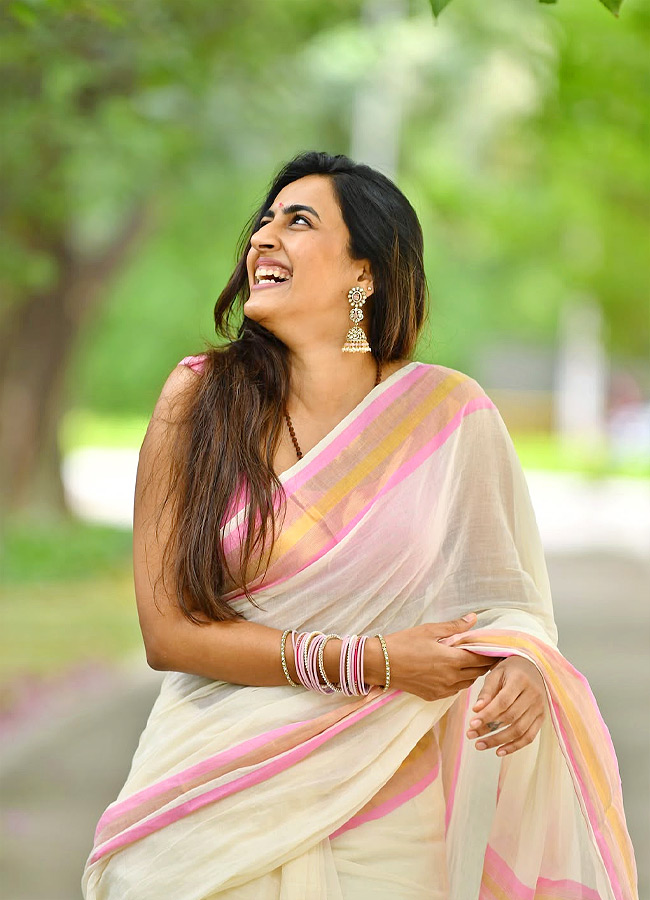 Niharika Stuns in a Saree, Poses with a Charming Smile Photos5