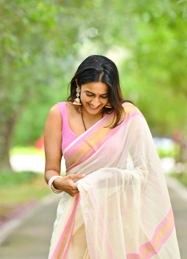 Niharika Stuns in a Saree, Poses with a Charming Smile Photos6