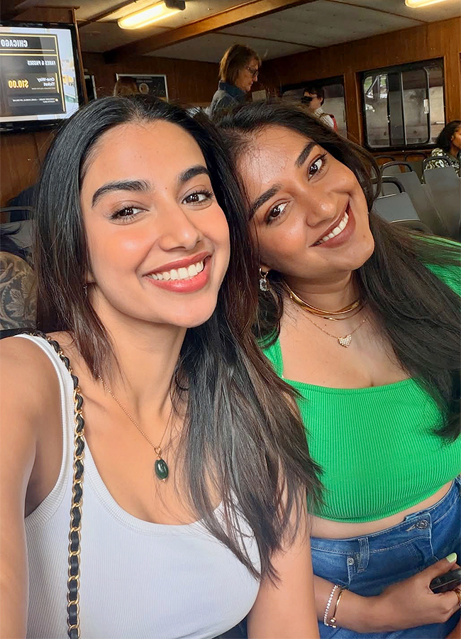 Actress Meenakshi Chaudhary America Trip Viral Photos10