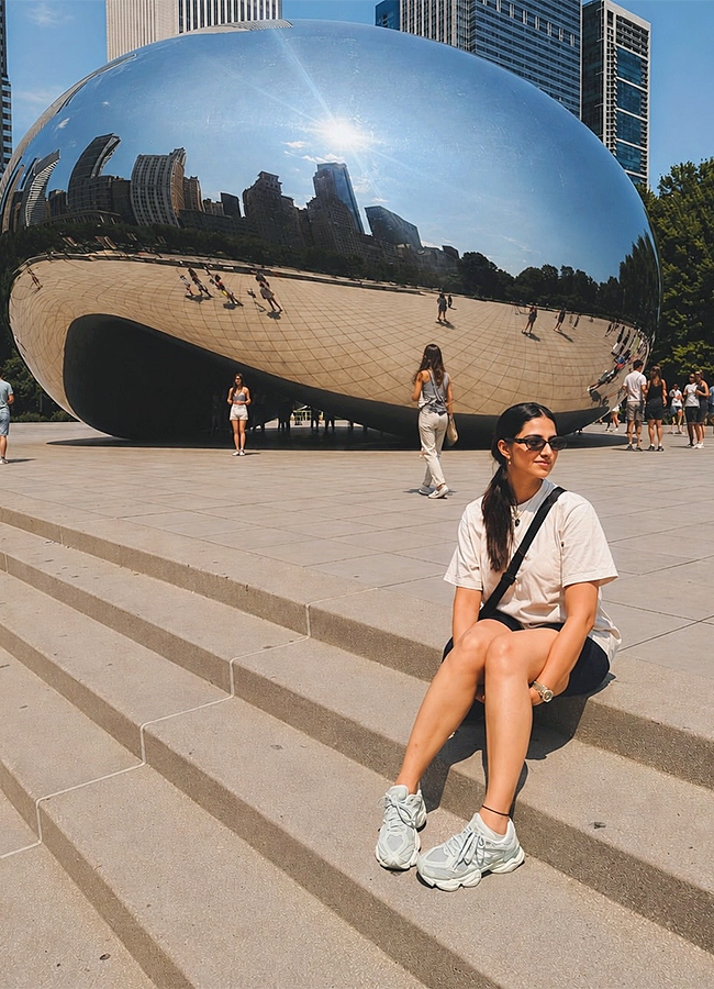 Actress Meenakshi Chaudhary America Trip Viral Photos3