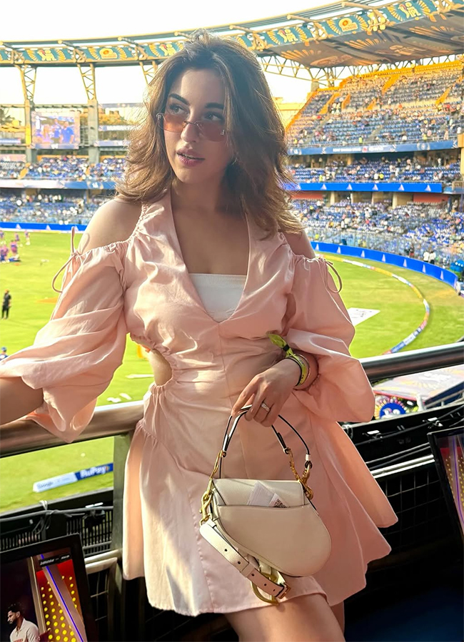Arshdeep Singh Confirms Relationship With Girlfriend Samreen Kaur, Unseen Rare Photos Trending7