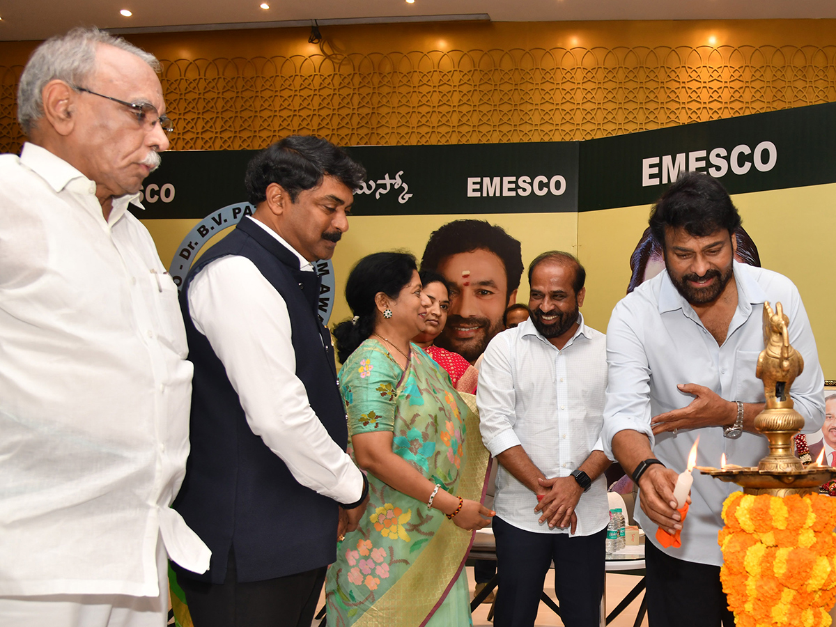 Chiranjeevi Speech about Satish Reddy at at BV Pattabhiram Award5