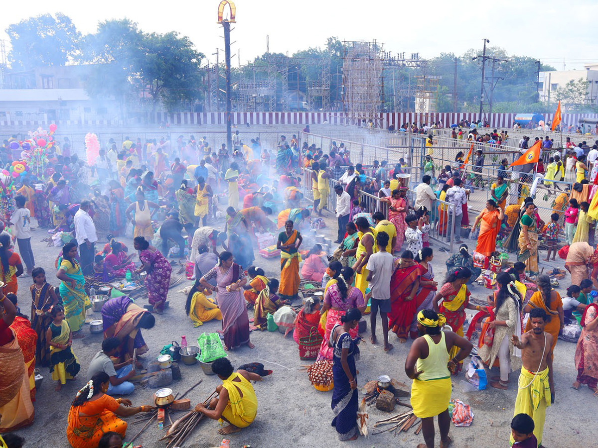 Dharmaraja Swamy Brahmotsavam Held Grandly In Srikalahasti10
