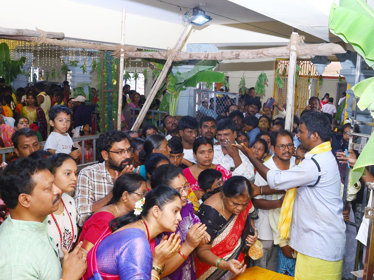 Dharmaraja Swamy Brahmotsavam Held Grandly In Srikalahasti12