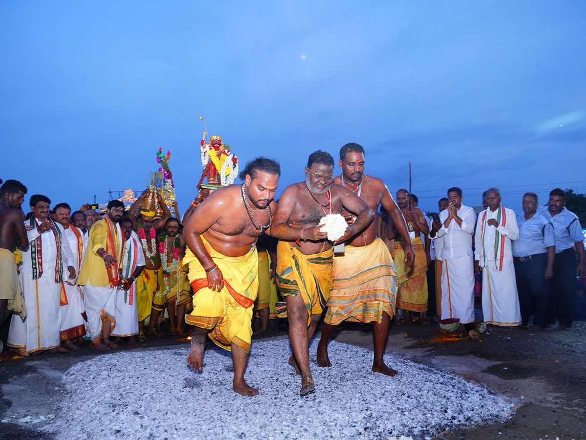 Dharmaraja Swamy Brahmotsavam Held Grandly In Srikalahasti2