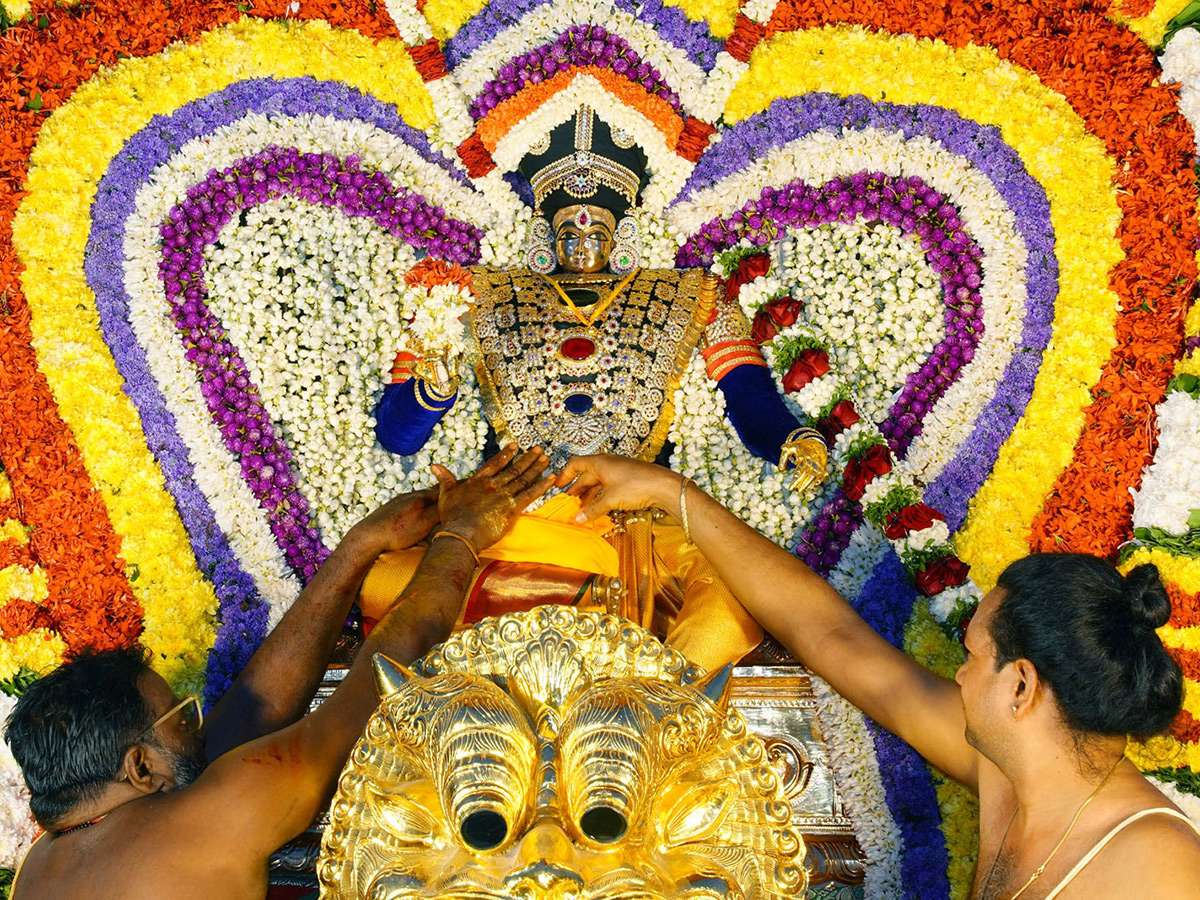 Dharmaraja Swamy Brahmotsavam Held Grandly In Srikalahasti5