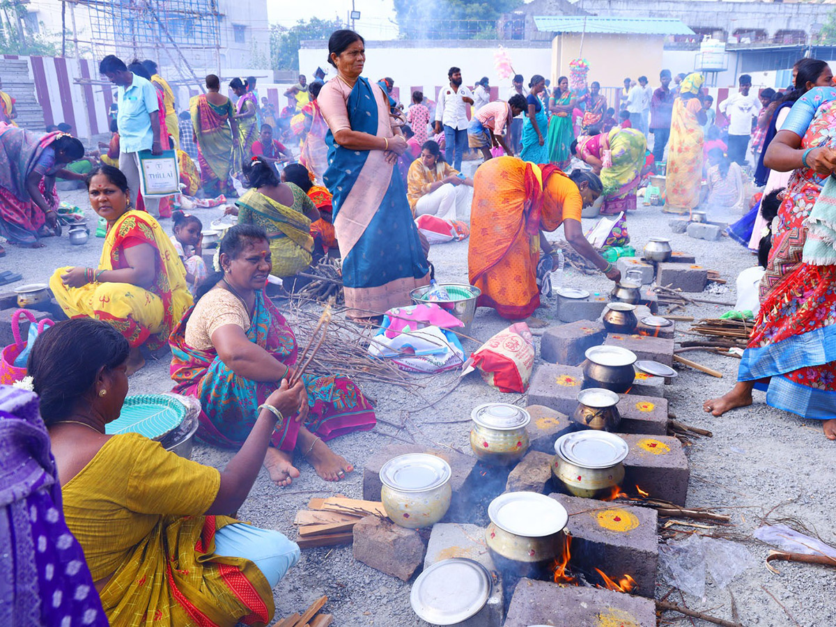 Dharmaraja Swamy Brahmotsavam Held Grandly In Srikalahasti8