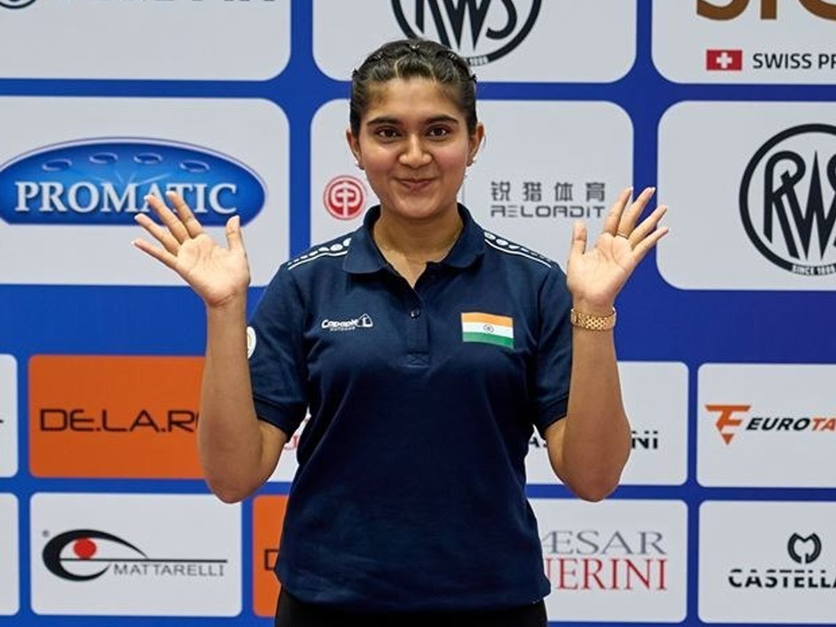 In Esha Singh wins Gold Medal In The Womens 25m Pistol Final Photos8