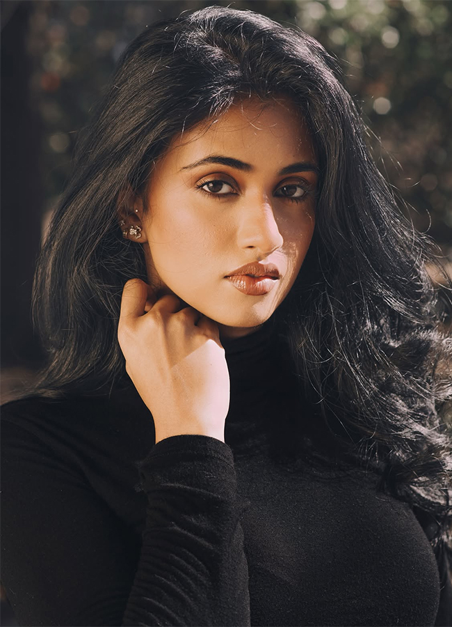 Tollywood Actor Naveen Voleti His Daughter Also Crazy Heroine viral photos2