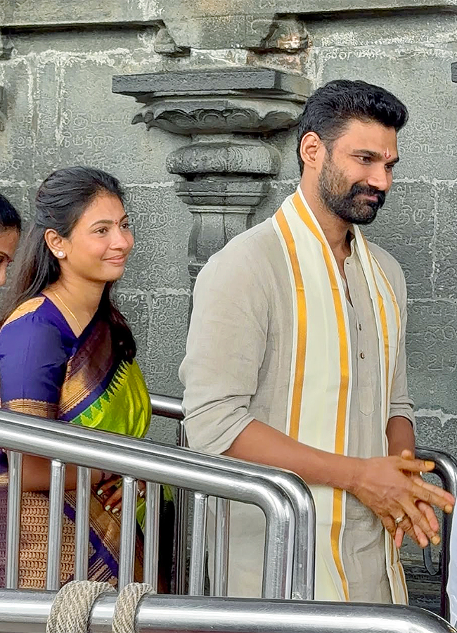Actor Bellamkonda Sai Sreenivas Wife Kavya Reddy Visits Tirumala12