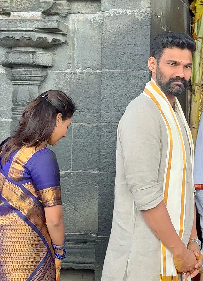 Actor Bellamkonda Sai Sreenivas Wife Kavya Reddy Visits Tirumala13