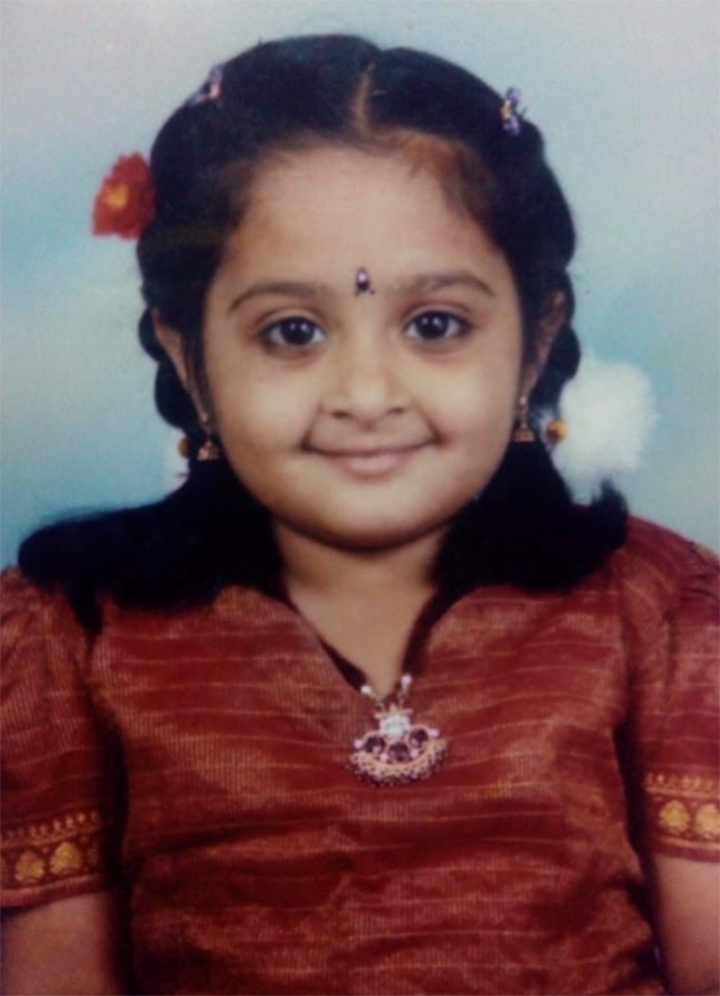 Chandramukhi Child Actress Praharshitha Srinivasan Stunning New Look Photos Trending16