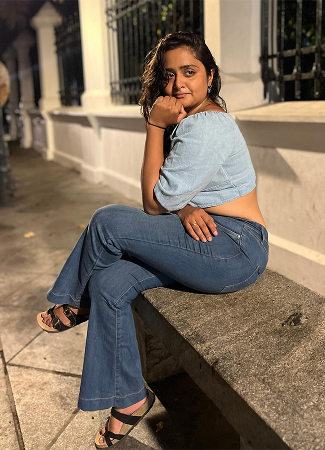Chandramukhi Child Actress Praharshitha Srinivasan Stunning New Look Photos Trending6