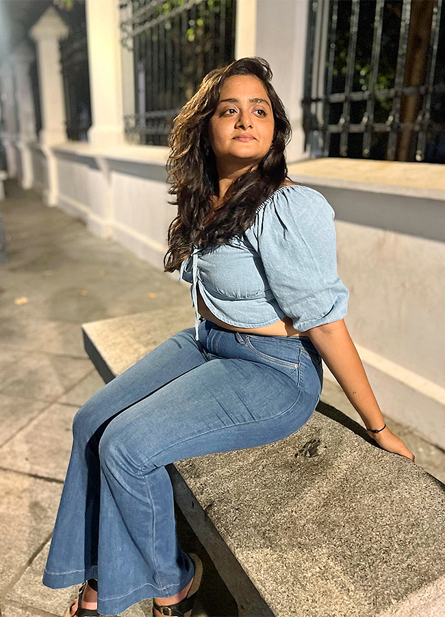 Chandramukhi Child Actress Praharshitha Srinivasan Stunning New Look Photos Trending7