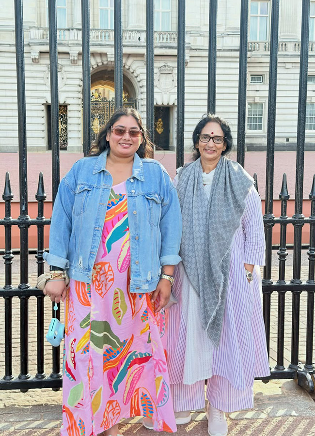 Prabhas Aunt and Sister London Trip Photos8