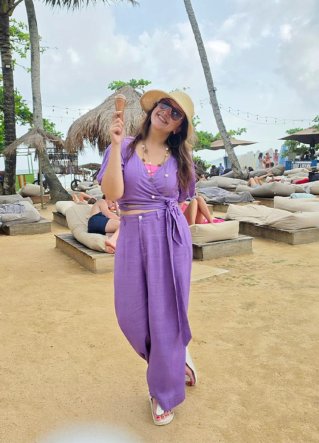 Sridevi Vijay Kumar Sri Lanka Trip Photos6