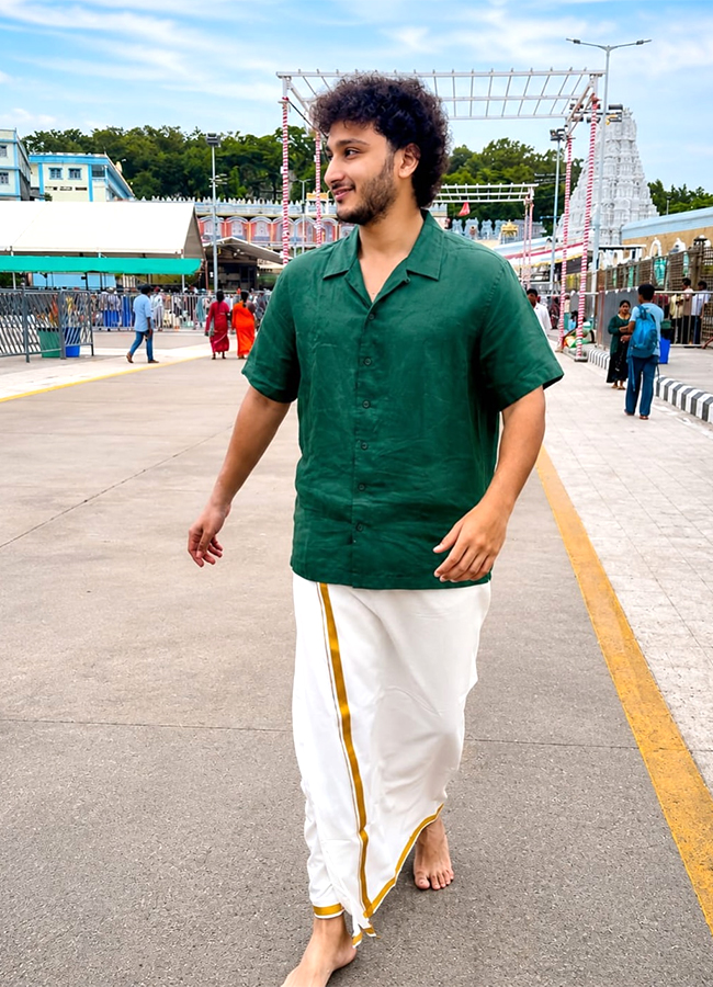 Actor Ghattamaneni Jayakrishna at Tirumala HD Photos8