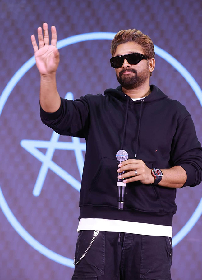 Allu Arjun Fans Meet Hyderabad Viral Photos6
