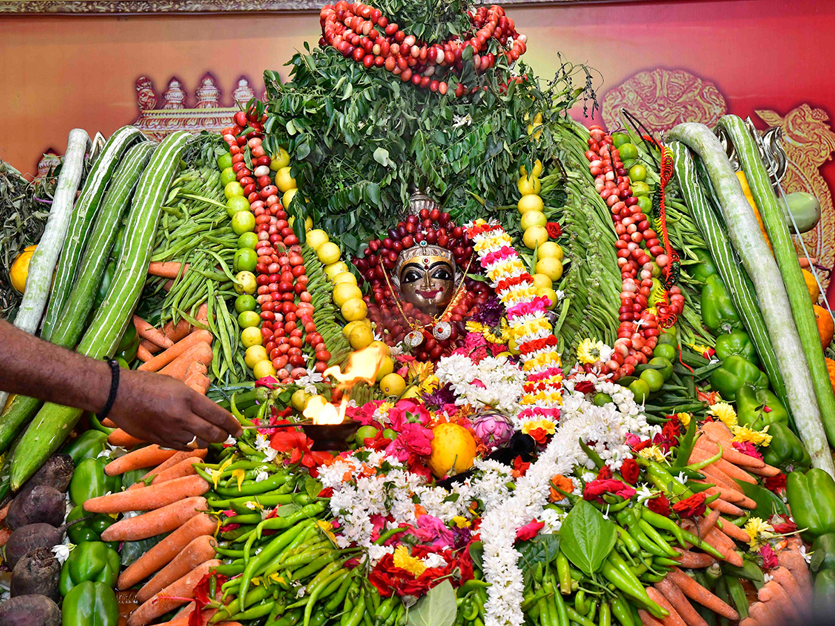 Shakambari Utsavam at the Kanaka Durga Temple atop Indrakeeladri in Vijayawada2