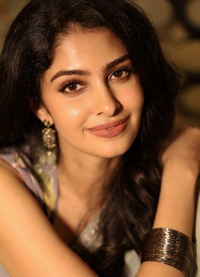 Tollywood Actress Manasa Varanasi Latest Photos Viral14