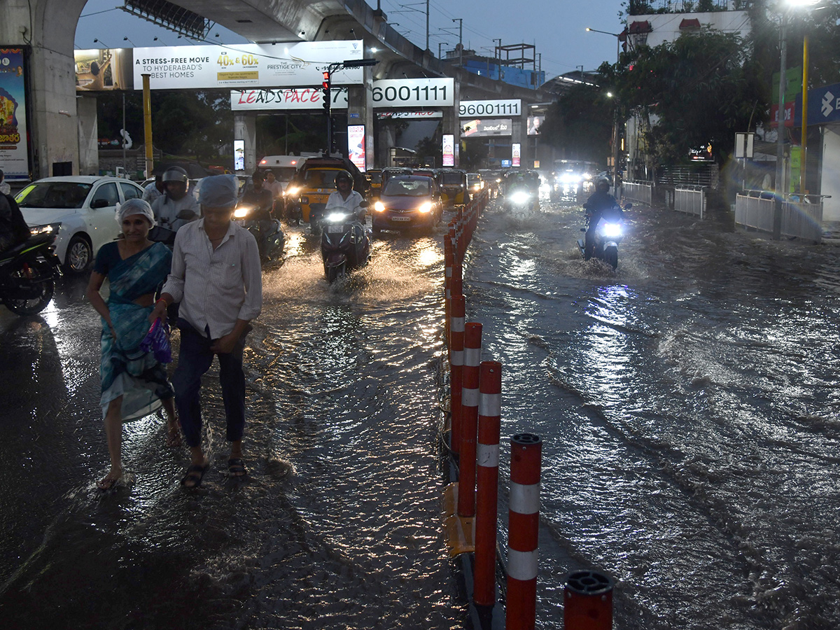 heavy rains in hyderabad latest news18
