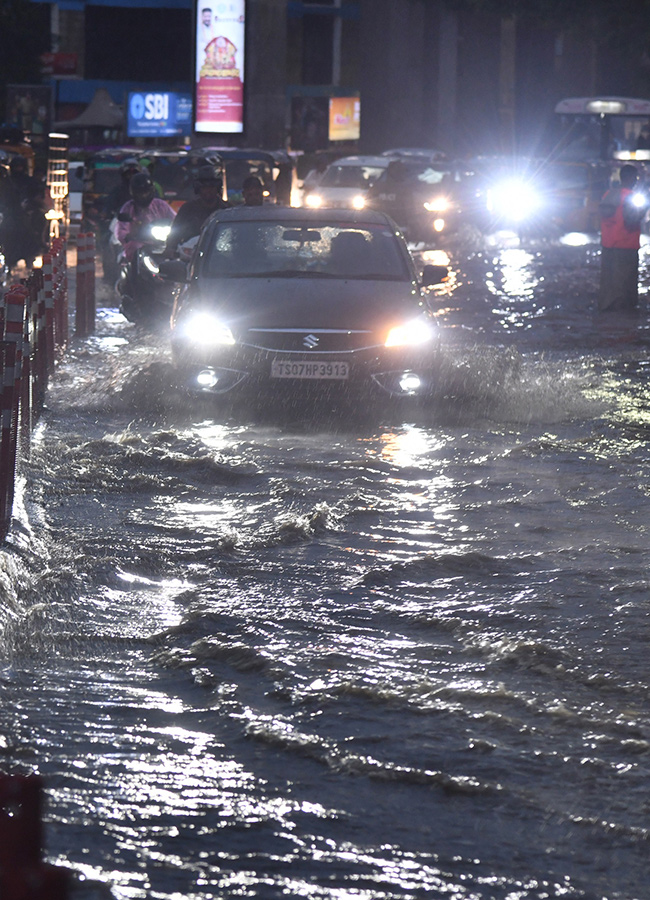 heavy rains in hyderabad latest news30