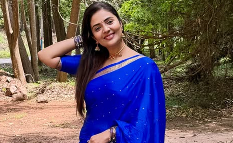  Anchor Sreemukhi Remembers About Maa Inti Bangaaram photos6