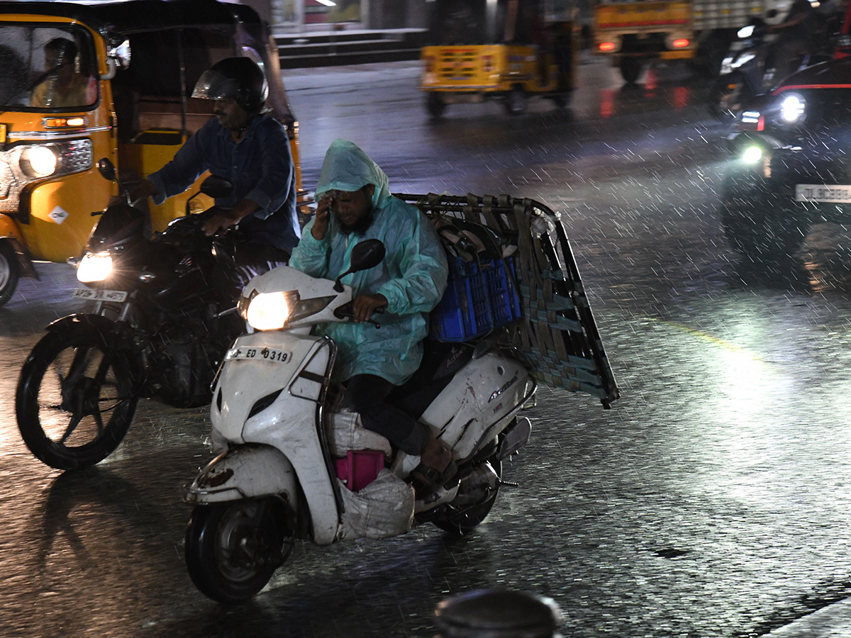 heavy rain in hyderabad today11