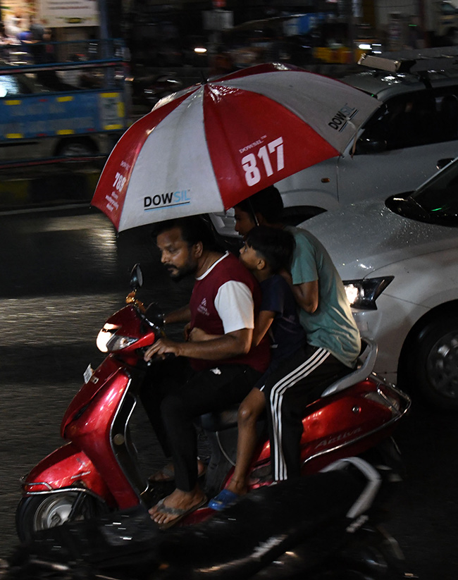 heavy rain in hyderabad today13