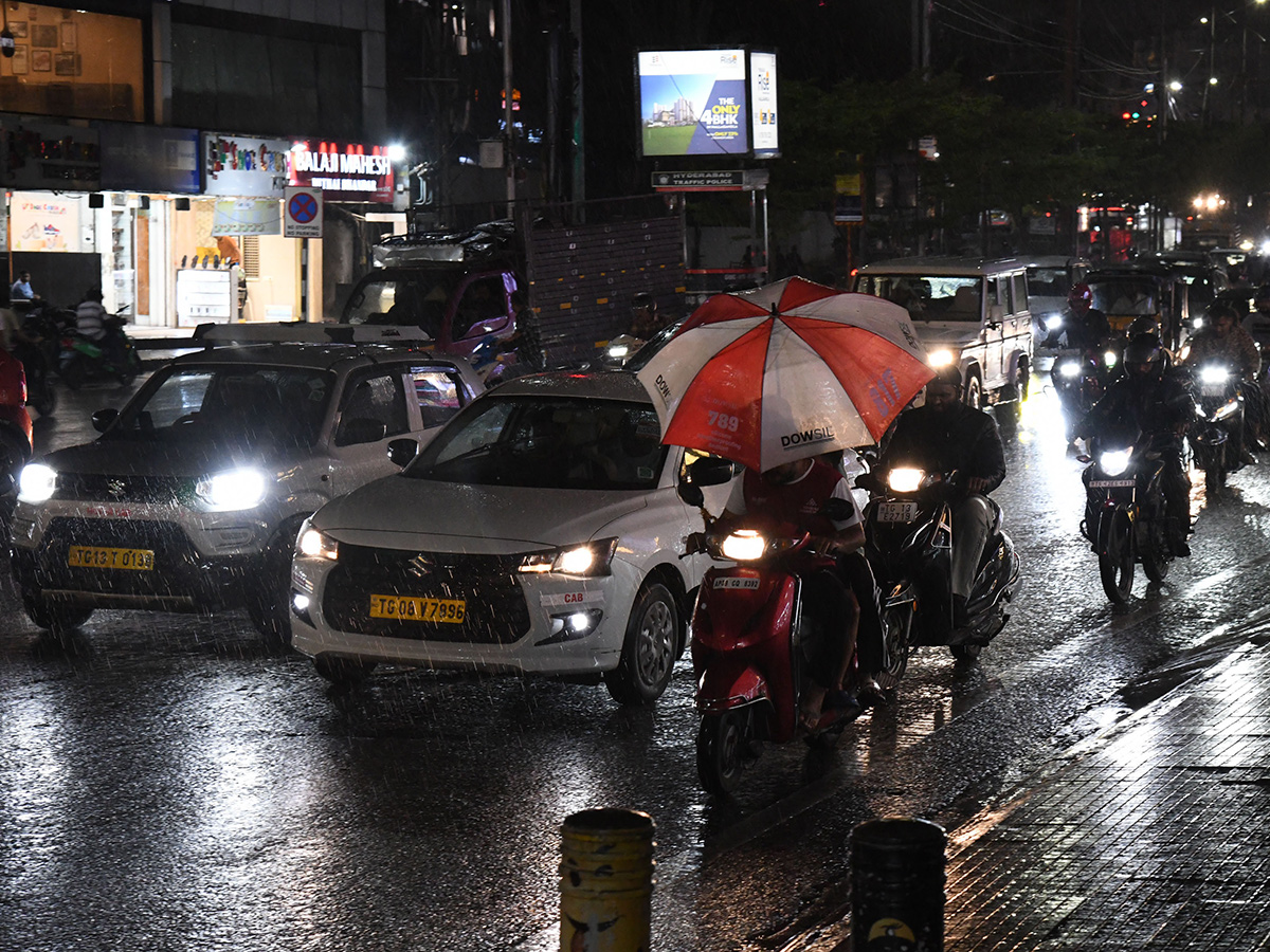 heavy rain in hyderabad today14