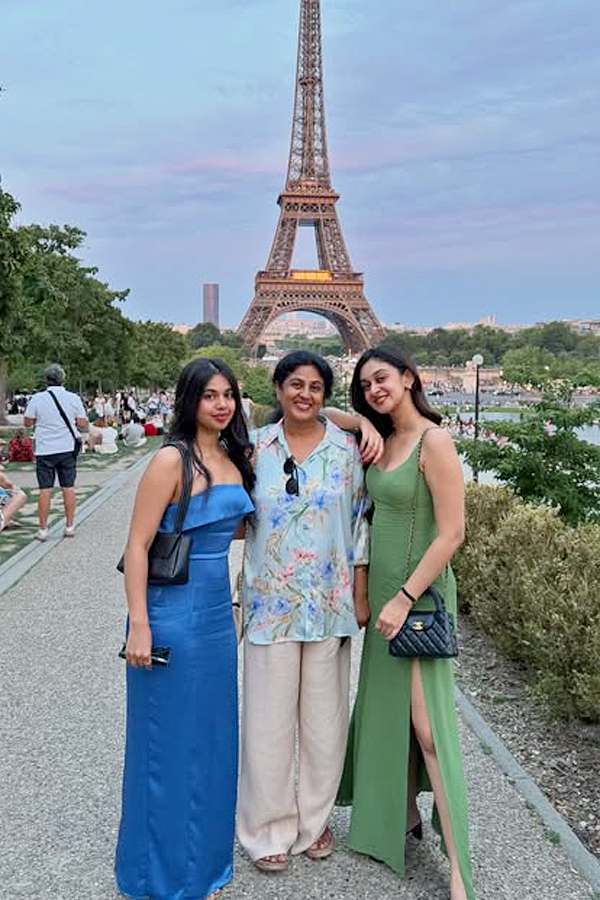 Action King Arjun daughters Aishwarya And Anjana on Paris Vacation Photos 2