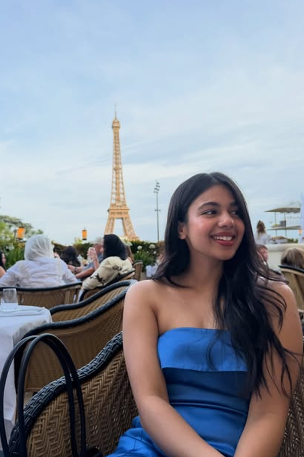 Action King Arjun daughters Aishwarya And Anjana on Paris Vacation Photos 5
