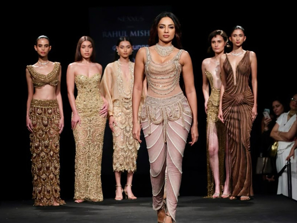 Sobhita Dhulipala of Hyundai India Couture Week in New Delhi11
