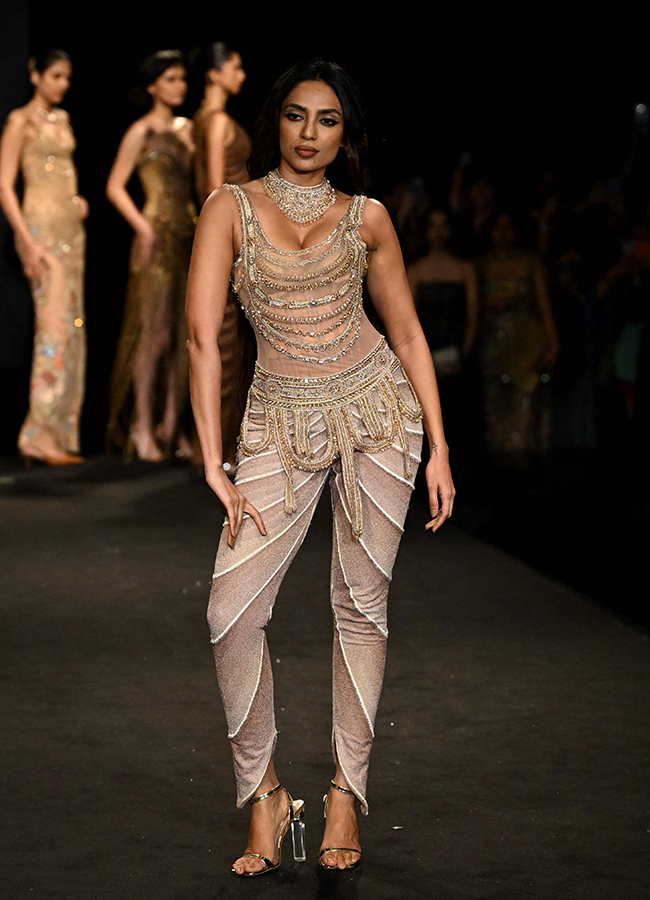 Sobhita Dhulipala of Hyundai India Couture Week in New Delhi4