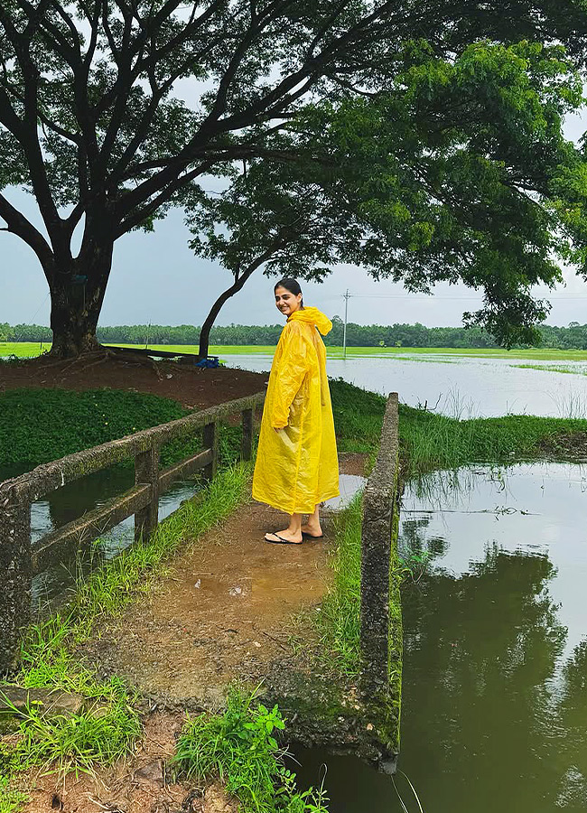 Actress Anaswara Rajan Enjoys the Rain Like a Little Child: Photos4