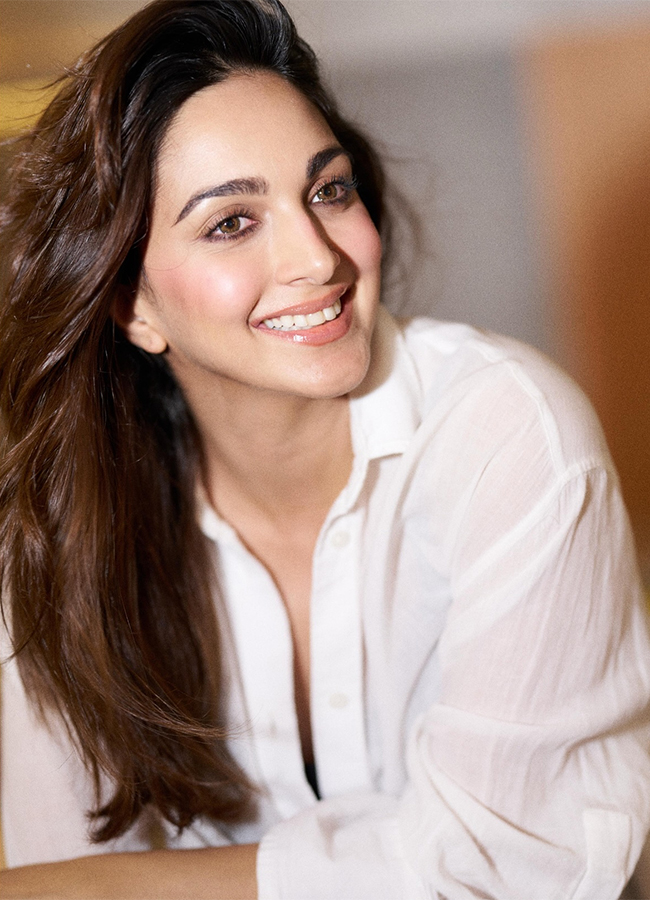 Indian Actress Kiara Advani Birthday Special Photos7