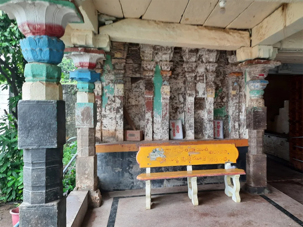 Sri Srungara Vallabha Swamy Temple Tirupati East Godavari 11
