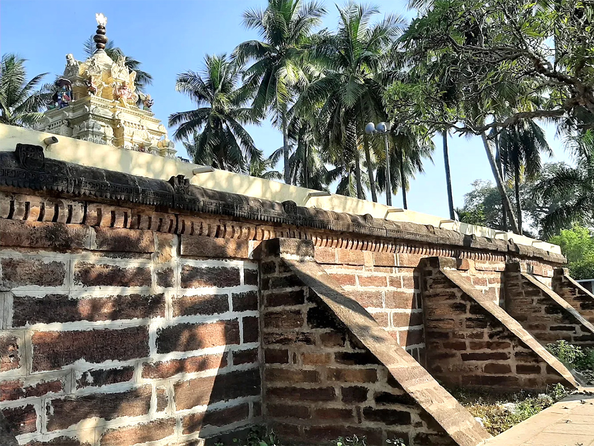 Sri Srungara Vallabha Swamy Temple Tirupati East Godavari 5