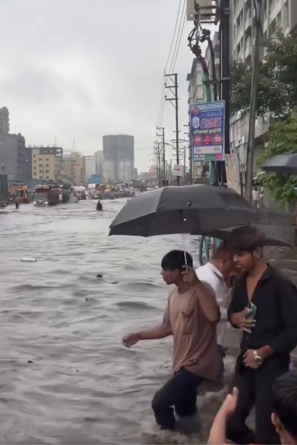  Heavy rain continues In Mumbai Photos12