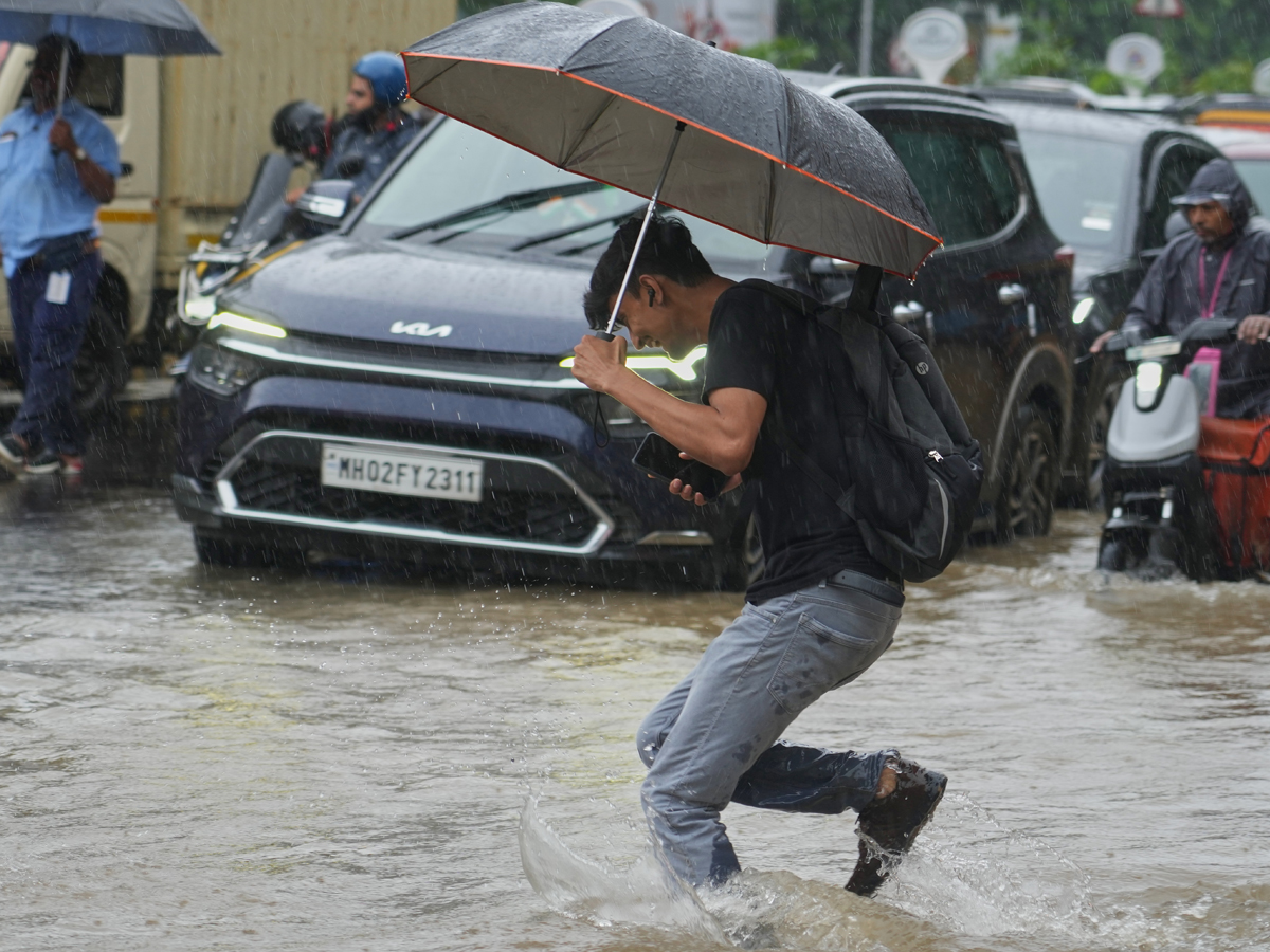  Heavy rain continues In Mumbai Photos3