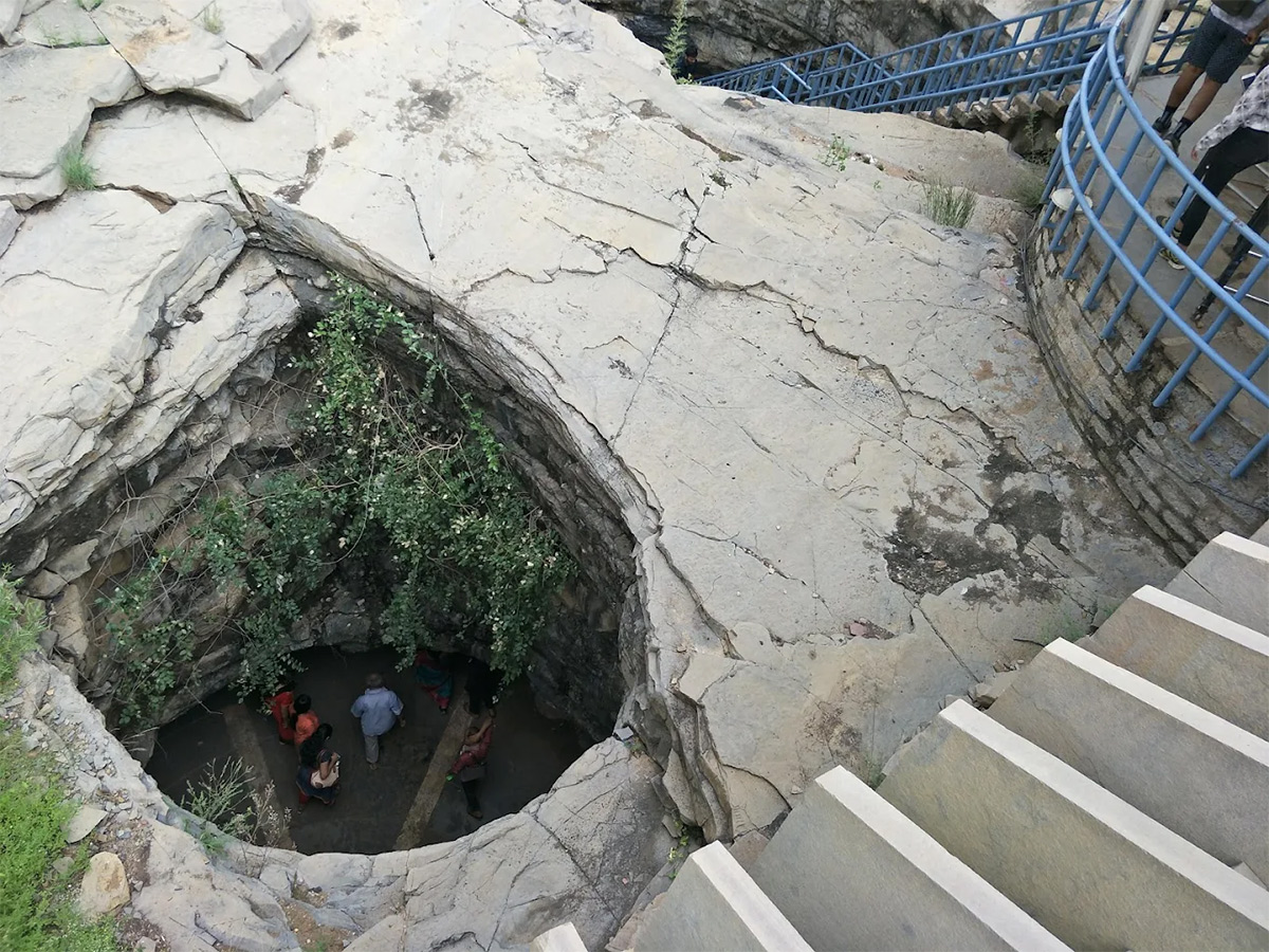 Belum Caves Nandyala district of Andhra Pradesh HD Photos20