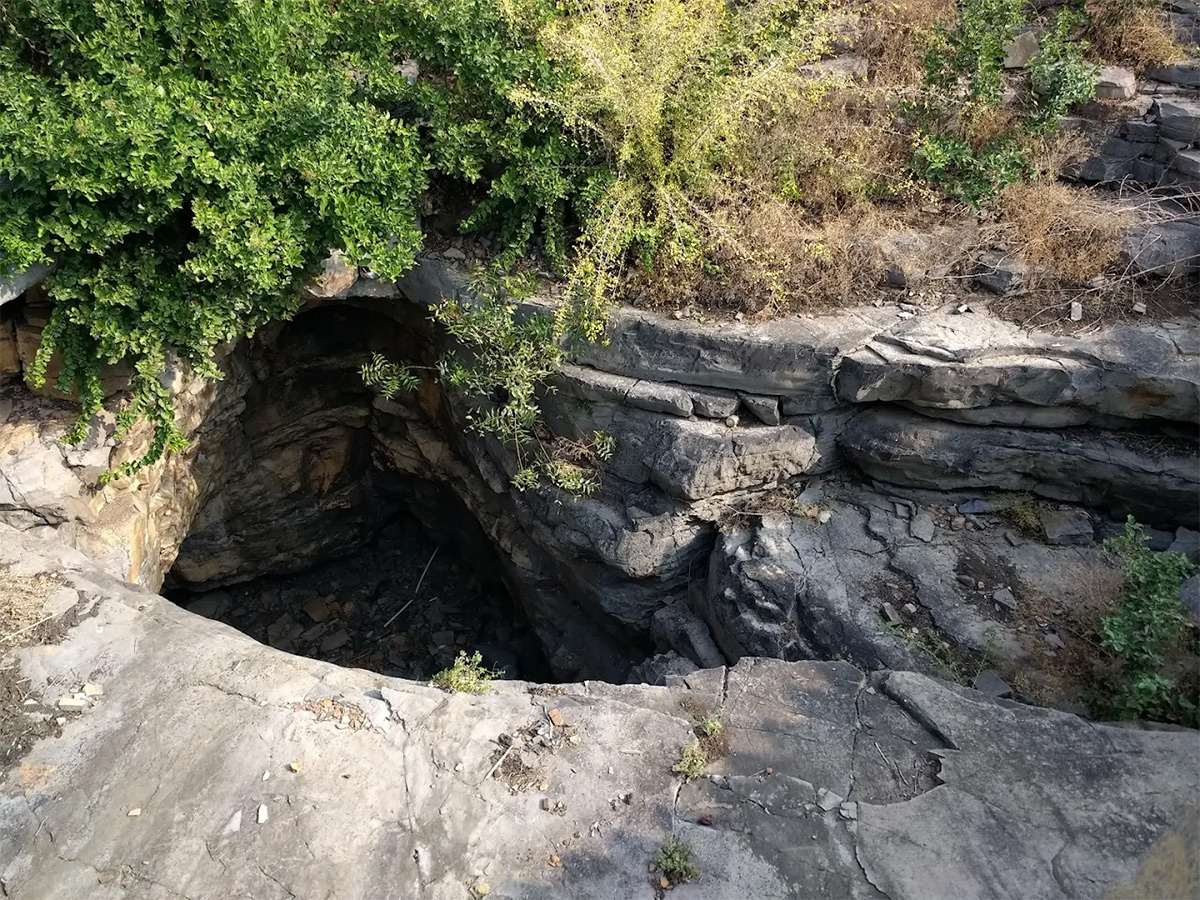 Belum Caves Nandyala district of Andhra Pradesh HD Photos23